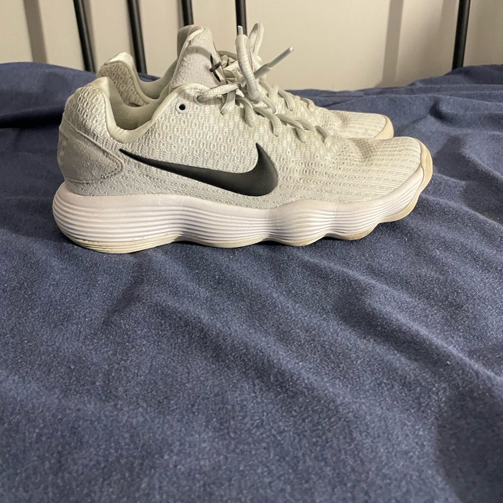 Men’s 2017 hyperdunk low